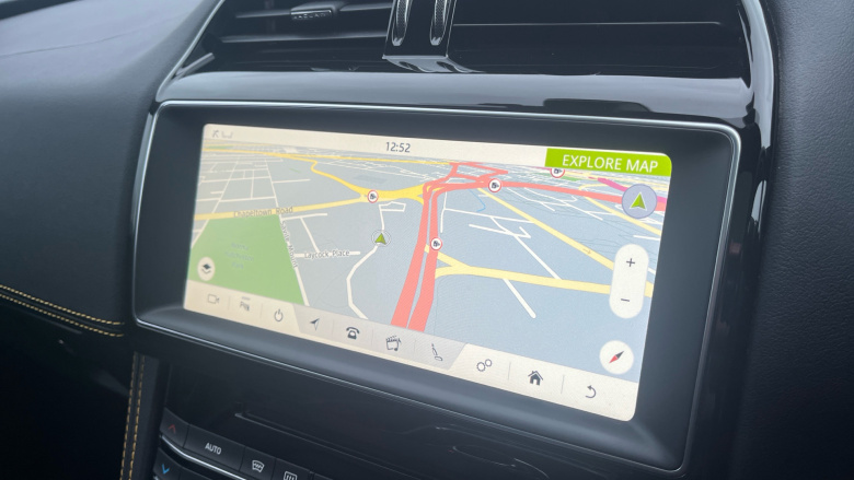 Jaguar F-Pace 3.0d V6 300 Sport 5dr Auto AWD Diesel Estate